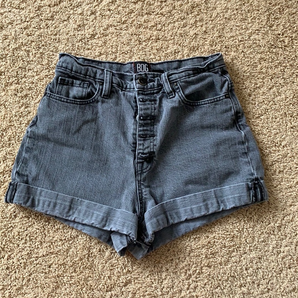 BDG Mom high rise shorts